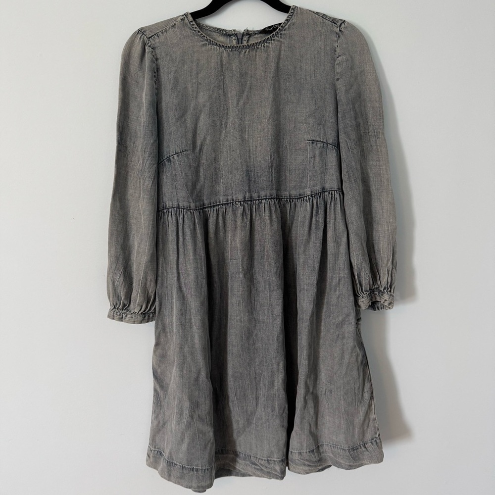 Velvet Heart Chambray Super Soft Gathered button cuff